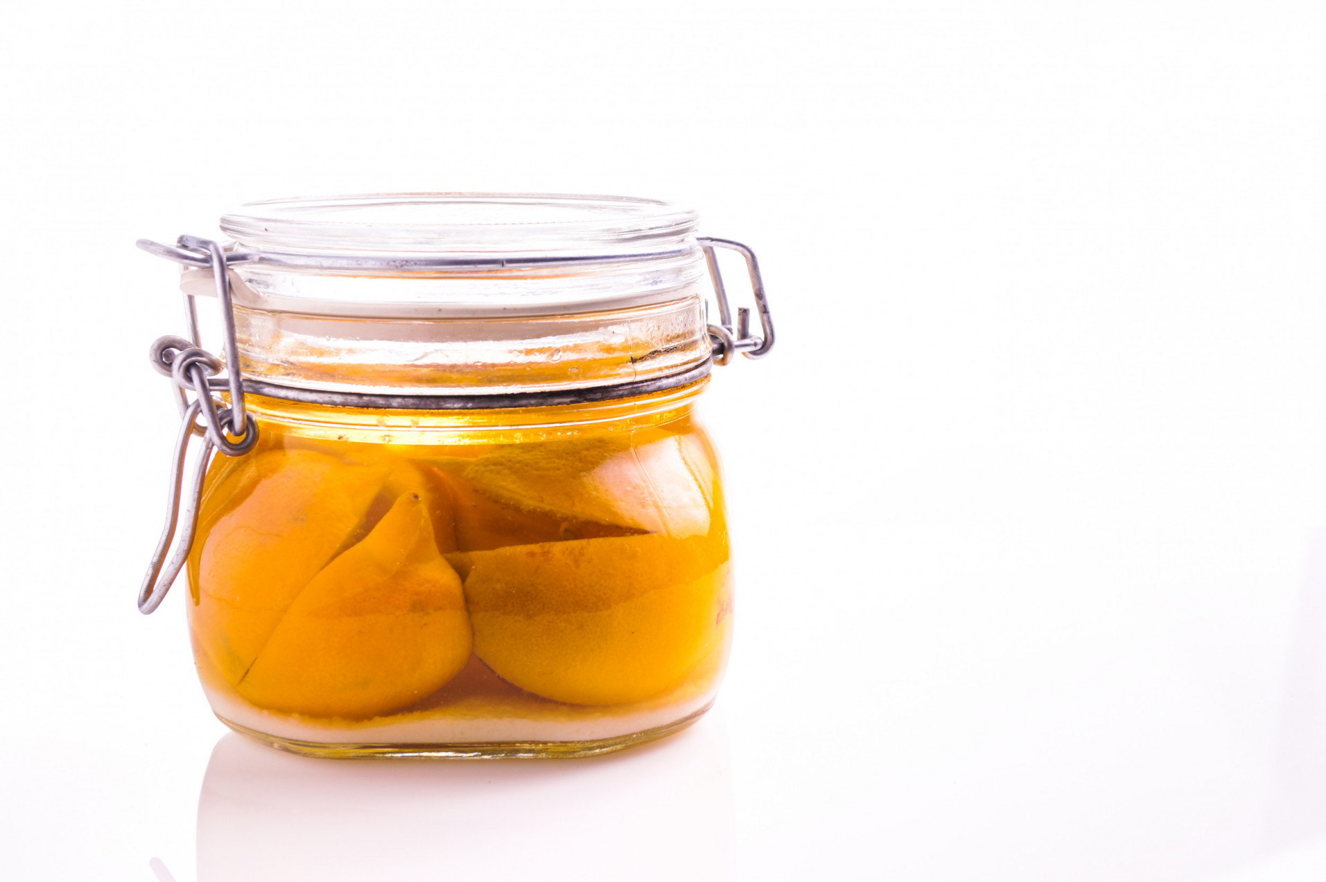 Lemons Pickled 1kg Albion Fine Foods Ltd.