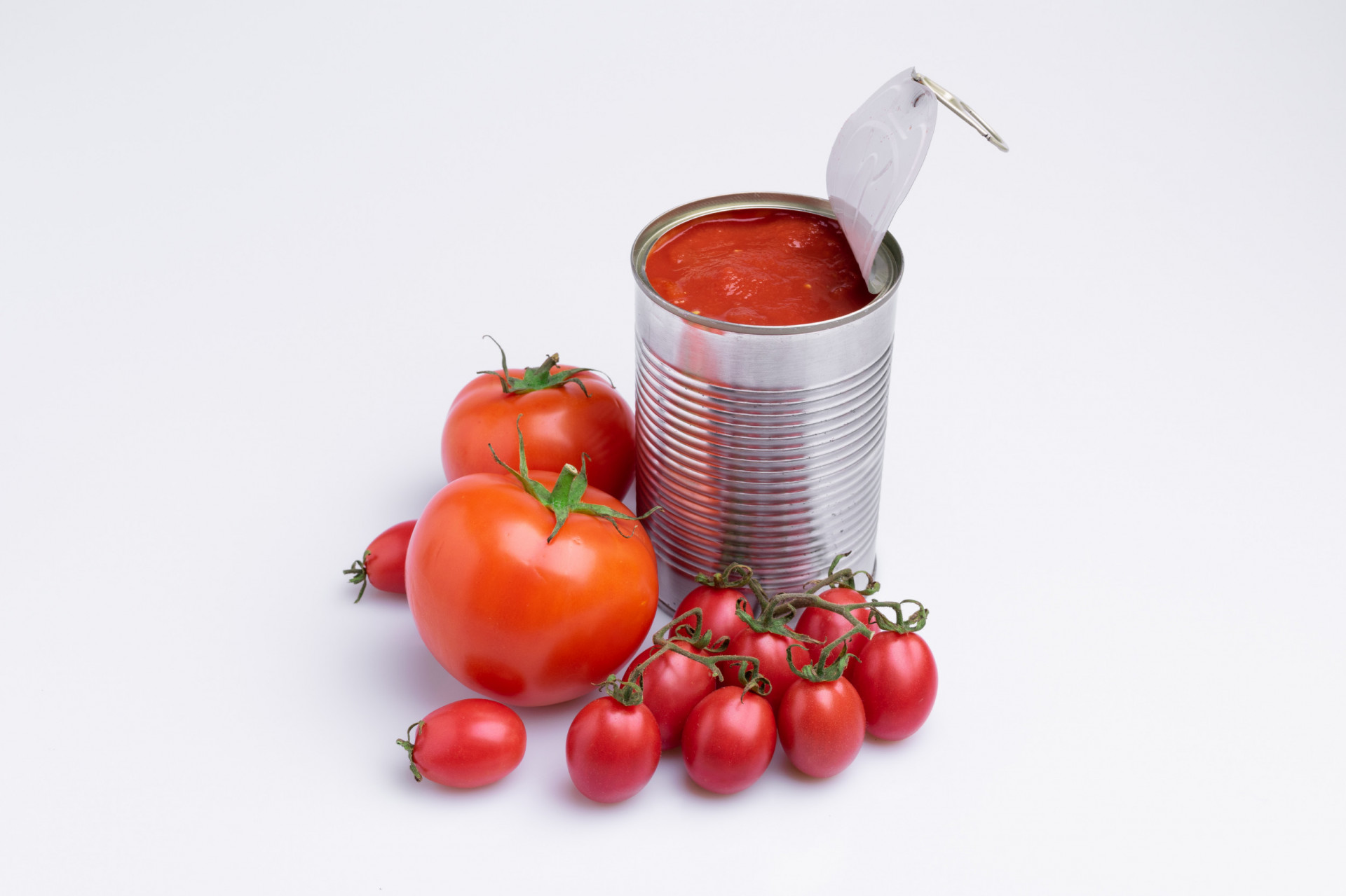 Chopped Tomatoes Tin 400g Albion Fine Foods Ltd.