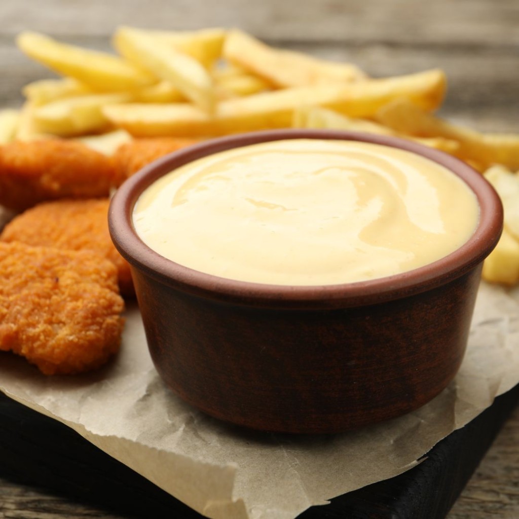 Mature Cheddar Cheese Sauce, Frozen