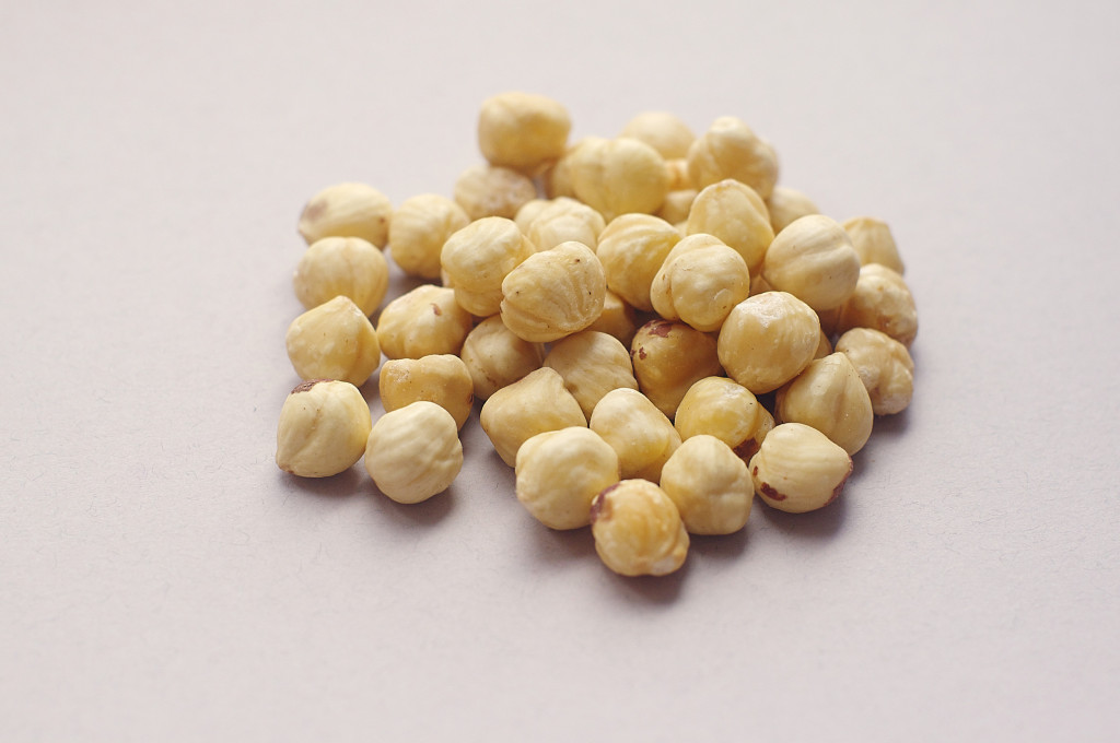 Hazelnuts Blanched & Roasted 1kg Albion Fine Foods